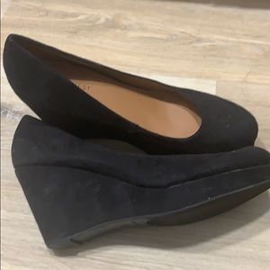 Nine West suede wedges